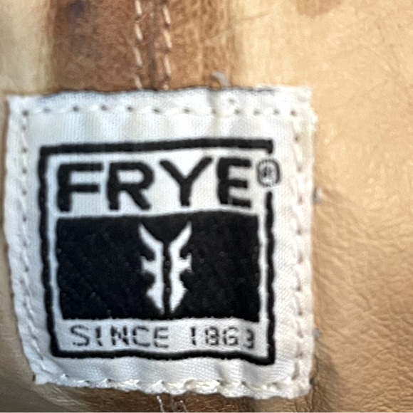 Frye Steffi Back Zip boots. Size 7.5. Great condition. - Picture 3 of 6